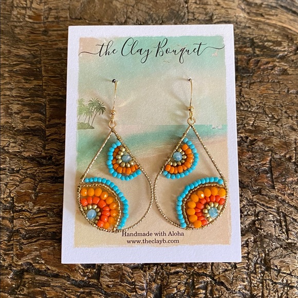 The Clay Bouquet Jewelry - 🌺Handmade in Hawaii🌺Beaded Earrings